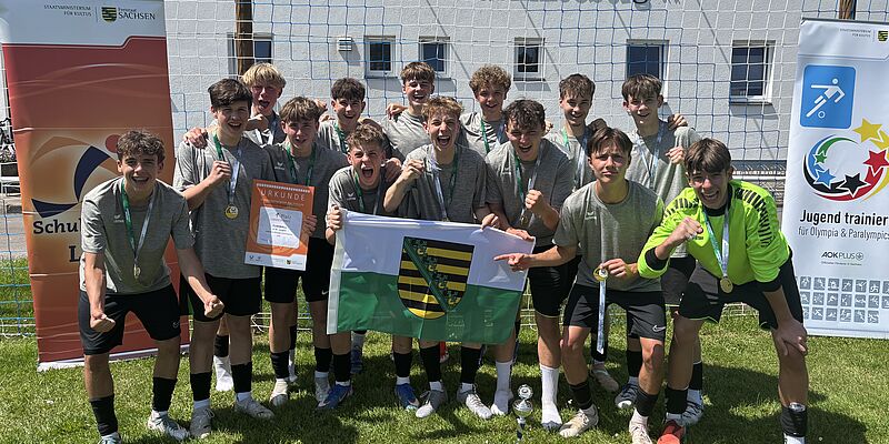 Clemens-Winkler-Gymnasium Aue triumphiert beim Landesfinale im Fußball