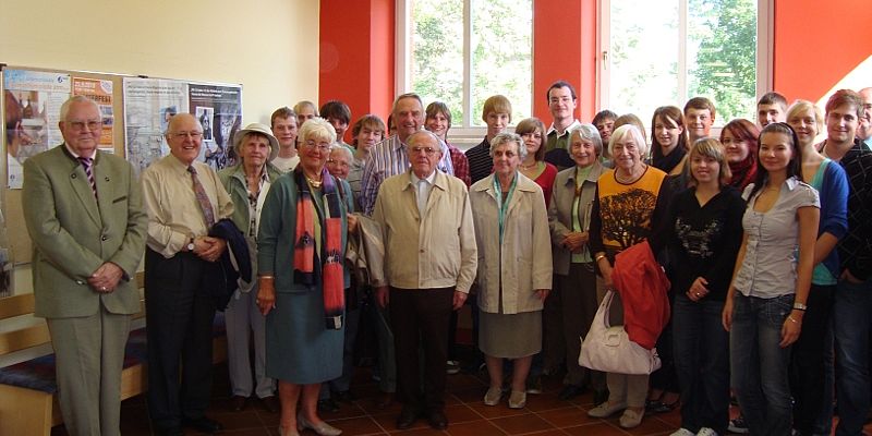 Ehemalige besuchten nach 61 Jahren das Clemens-Winkler-Gymnasium Aue